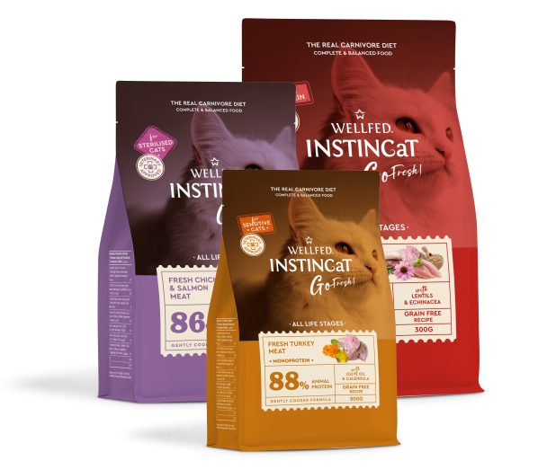 Go fresh, dry cat food by wellfed